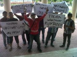 Jurnalis di Pamekasan Gelar Demo Tolak Wartawan 'CNN'