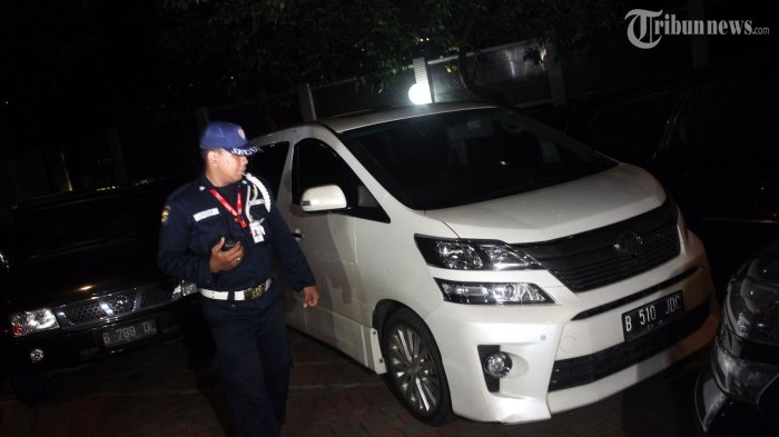 13 Artis yang Disebut-sebut Kecipratan Harta Wawan