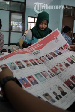 Caleg di Aceh Takut Pasang Stiker Lambang Partainya di Mobil