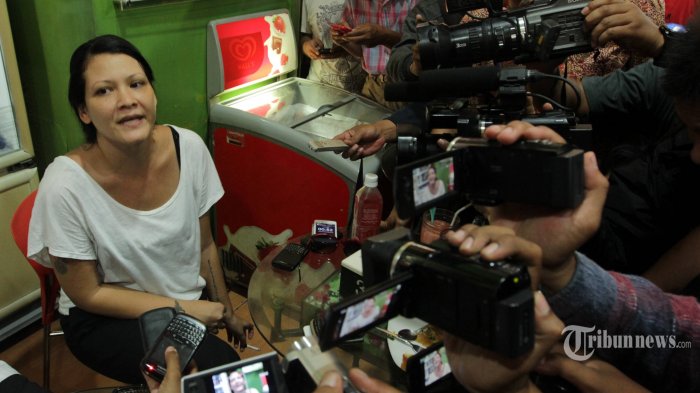 Melanie Subono Laporkan Derita TKI ke PBB