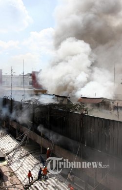 PLN Tak Bisa Disalahkan Terkait Kebakaran Pasar Senen