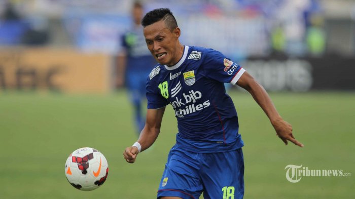 Jajang Sukmara bermain untuk Persib Bandung.