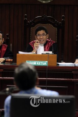 Hakim ke Boediono : Para Dewan Gubernur BI Takut Masuk Penjara?