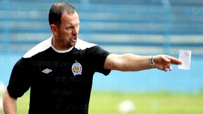 Dejan Antonic Tidak Mau Remehkan Barito Putera