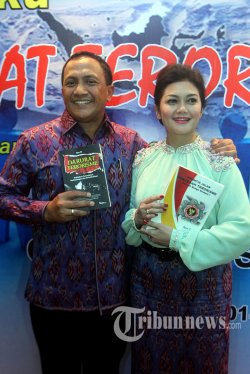 Ingin Punya Anak, Bella Saphira Sering Ditenteng Kemana-mana Oleh Suami