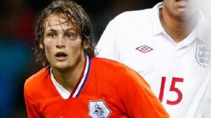 Daley Blind Mulai Menggeser Luke Shaw