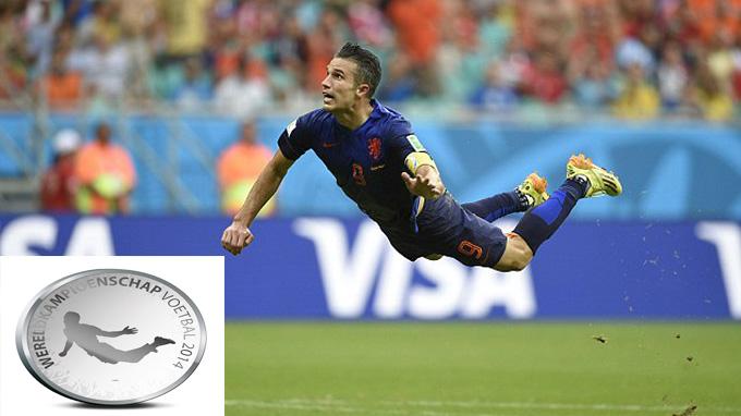 Aksi Terbang Robin van Persie Diabadikan dalam Bentuk Uang Koin Belanda