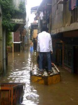 Harapan Warga Kampung Pulo Banjir Sudah Surut Saat Lebaran