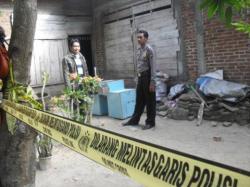 Ibu Kandung Terduga Teroris Kardi Tak Mengira Anaknya Ditangkap Densus