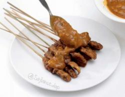 Kreasi Saus yang Bikin Rasa Sate Ayam Tak Lagi Biasa
