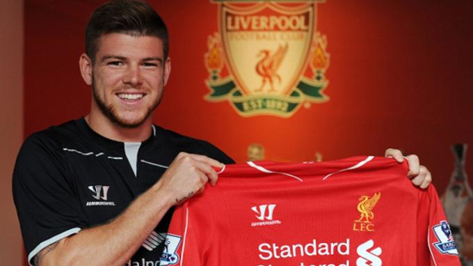 Bek Masa Depan Spanyol Mau Gabung Liverpool Karena Nasihat Xabi Alonso dan Pepe Reina