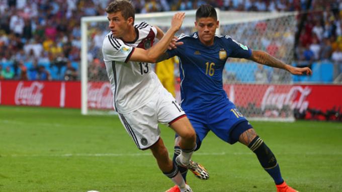 Marcos Rojo Setara Evra, Lebih Baik Dari Daley Blind