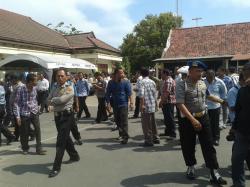 Akibat Unjuk Rasa Anggota, Layanan Polres Pamekasan Lumpuh