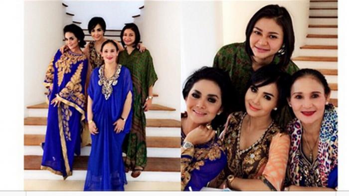 Krisdayanti - Yuni Shara dan Ibundanya Berbalut Busana Lebaran Idul Adha