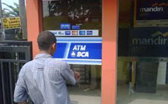 Kronologis Raibnya ATM BCA Digondol Maling
