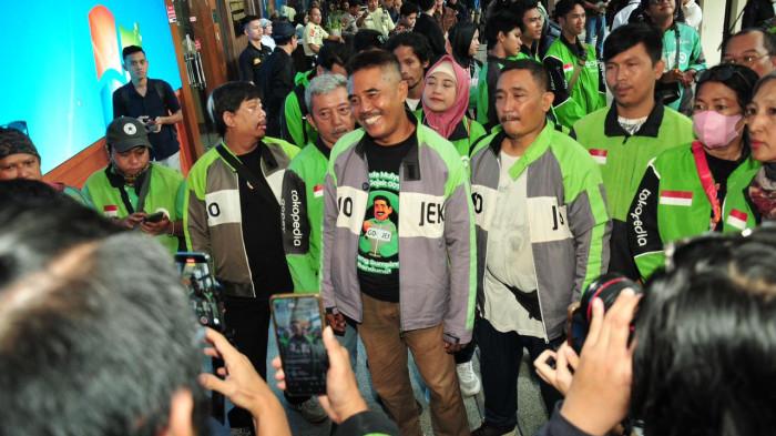 Abang ojol di sidang pidana Nadiem Makarim OK