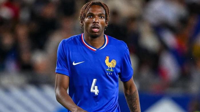 INCARAN MADRID - Aksi bek Rennes, Jeremy Jacquet saat membela timnas Prancis. Pemain berusia 20 tahun itu merupakan pemain incaran Real Madrid.