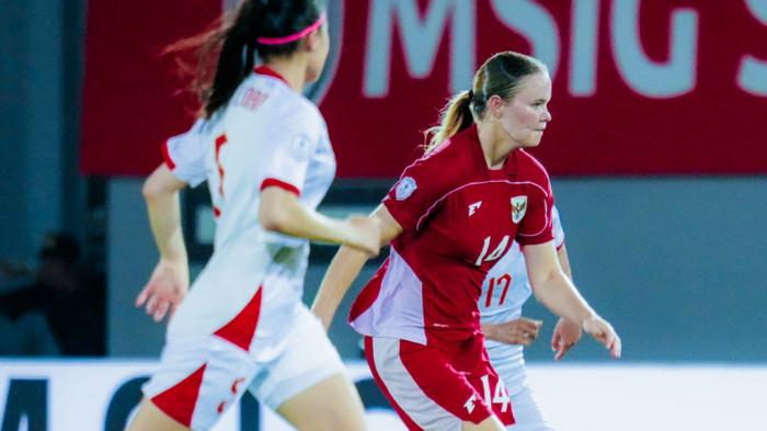 TIMNAS PUTRI - Aksi penyerang Timnas Putri Indonesia, Isa Warps saat melawan Vietnam di Piala AFF Wanita 2025, pada Sabtu (9/8/2025) malam WIB.