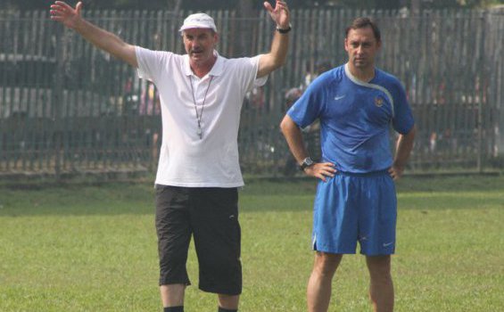 Pantau Pemain, Riedl Mulai dari Papua