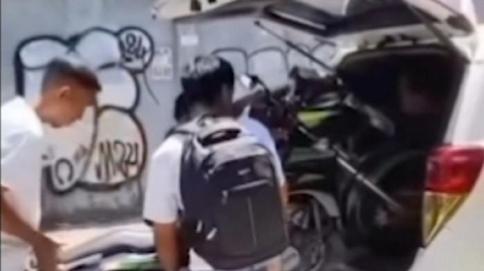 Ambulans Puskesmas Gowa Viral Usai Angkut Motor-TV, Kadiskes Minta Sopir Buat Pernyataan