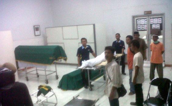 Jenazah Anggi Dibawa Pulang Keluarganya