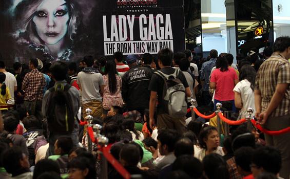 52 Ribu Tiket Lady Gaga Diuangkan 10 Juni 2012