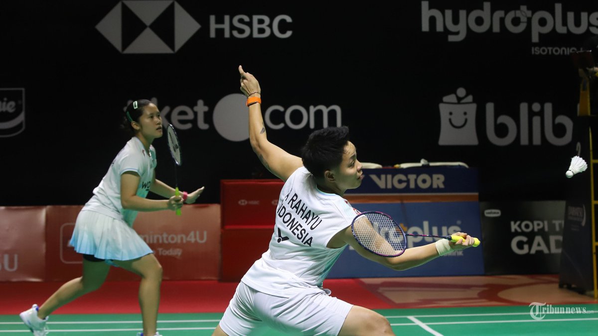INDONESIA MASTERS 2026 - Ganda putri Indonesia, Lanny Tria Mayasari/Apriyani Rahayu melawan wakil China Taipei, Hsu Ya-ching/Sung Yu-hsuan pada pertandingan perempat final Indonesia Masters 2026 di Istora Senayan, Jakarta, Jumat (23/1/2026). Lanny/Apriyani meraih kemenangan melalui pertarungan tiga gim dengan skor akhir 21-23, 21-18, dan 21-19. Dengan hasil tersebut Lanny/Apriyani berhasil melangkah ke babak semifinal Indonesia Masters 2026. Tribunnews/Jeprima