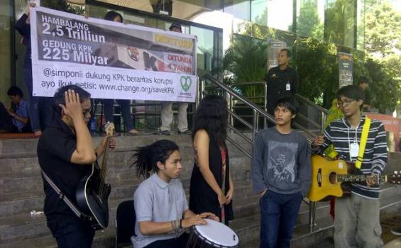 Pemeran Film Sang Pemimpi Dukung Gedung Baru KPK