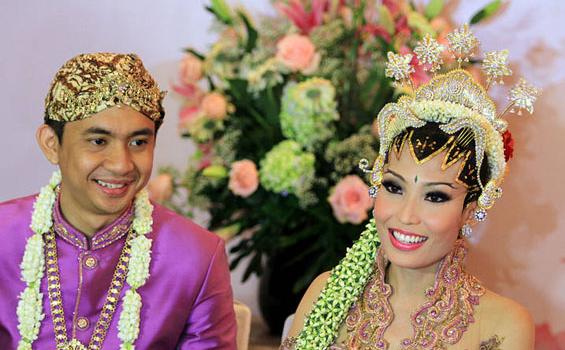 Ayu Dewi Ingin Cepat Isi