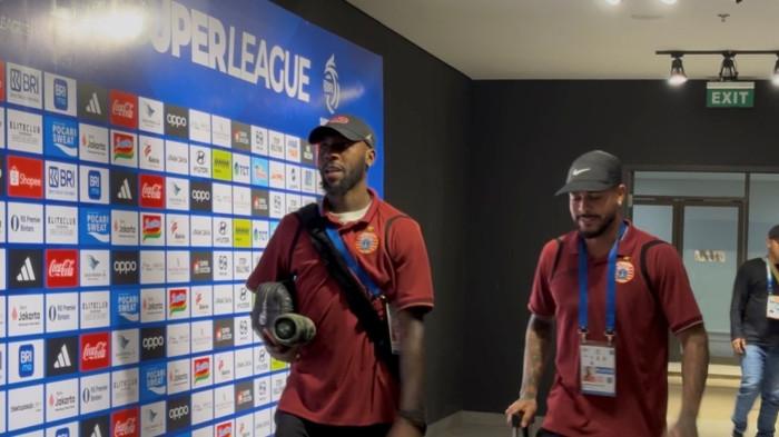 BERJOGET - Pemain Persija Jakarta Alano Lima