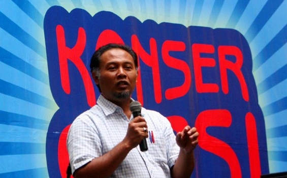 Hari Pertama Kerja Bambang Tetap Pakai Kereta