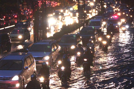Parah! Hingga Dini Hari Macet di Jakarta Masih Menggila