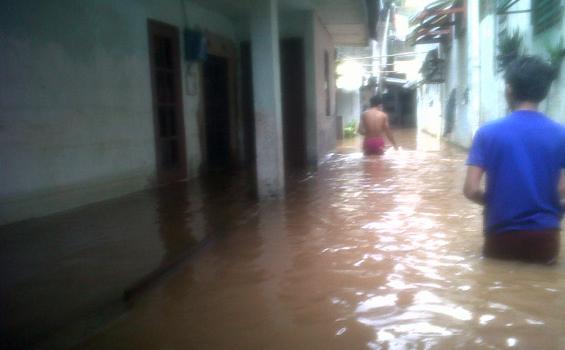 Antisipasi Banjir, Murid SD 03 Cililitan Dipulangkan