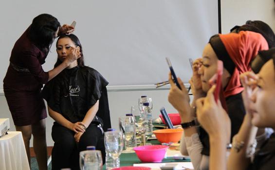 Puteri Indonesia Tak Perlu ke Salon Kalau Ingin Cantik
