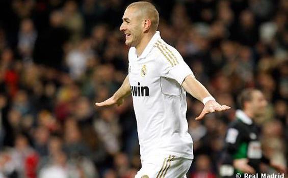 Real Madird vs Malaga: Benzema Bawa El Real Unggul 1-0