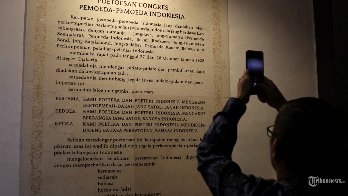 15 Puisi Hari Sumpah Pemuda 2025 Penuh Semangat Persatuan dan Cinta Tanah Air