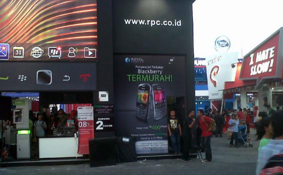 Asyik! Ada Blackberry Seharga Rp 400 Ribu di PRJ