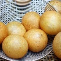 Bola-bola Ubi Goreng Pas Disantap Saat Hangat