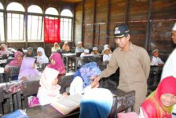 Bupati Batola Belum Anggarkan Gaji PNS Ke-14 Tahun Depan