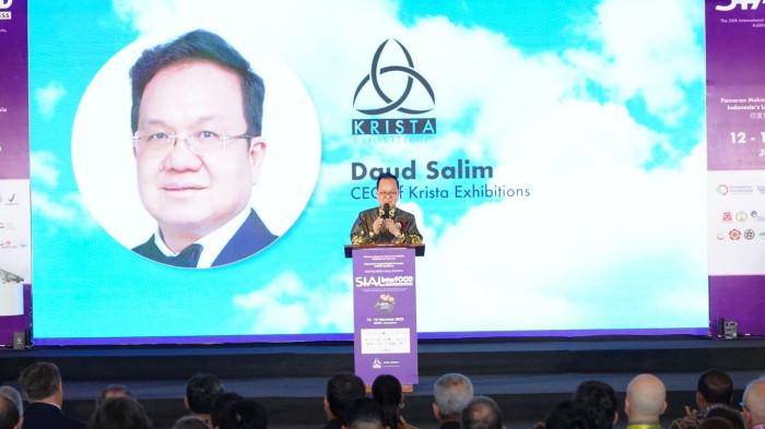 CEO Krista Exhibitions 12/11