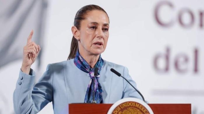 Presiden Meksiko Claudia Sheinbaum marah oleh tindakan intervensi militer Amerika Serikat di wilayah Meksiko dan langsung menghubungi Presiden Donald Trump untuk menyampaikan protes.