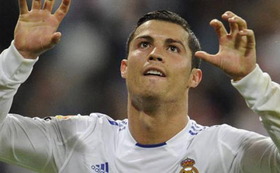 Real Madrid vs Valencia: Sementara Ronaldo Belum Beruntung