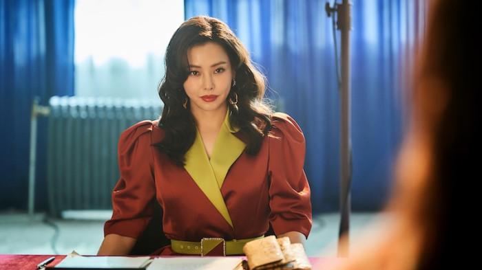DRAMA KOREA NETFLIX - Cuplikan adegan dalam drama korea Aema diunduh dari rilis Netflix Jumat (8/8/2025).