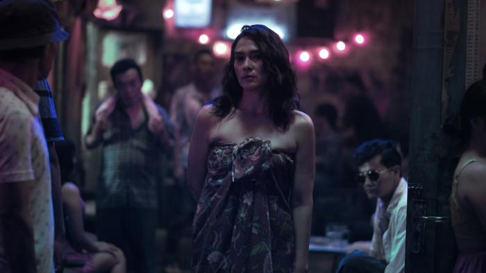Cuplikan adegan dalam film Secrets diunduh dari rilis Netflix