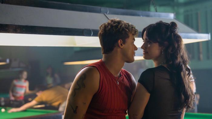 Cuplikan adegan film Your Fault: London yang dirilis Prime Video