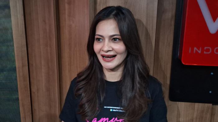 RUMAH TANGGA CUT TARI - Pasca menikah dengan Richard Kevin, Cut Tari memutuskan untuk fokus jadi ibu rumah tangga. Cut Tari ditemui di kawasan Setiabudi Jakarta Selatan, Jumat (20/2/2026).