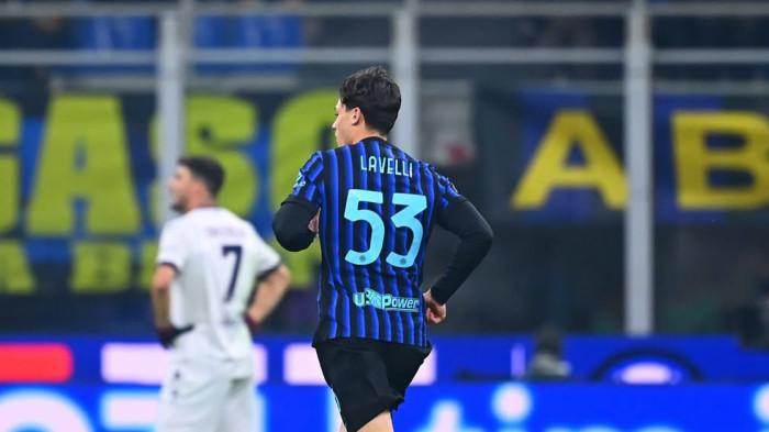 Permata Inter Milan, Matteo Lavelli debut dengan seragam Nerazzurri di Liga Italia saat mengalahkan Bologna 3-1, Senin (5/1/2026). Ia punya riwayat penyakit mengitis yang hampir membuatnya meninggal.