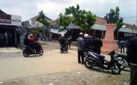 Suasana Desa Patok Mencekam