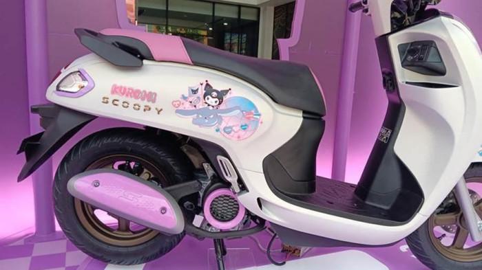 Detail desain Honda Scoopy Kuromi Limited Edition (Tribunnews/Anniza Kemala)