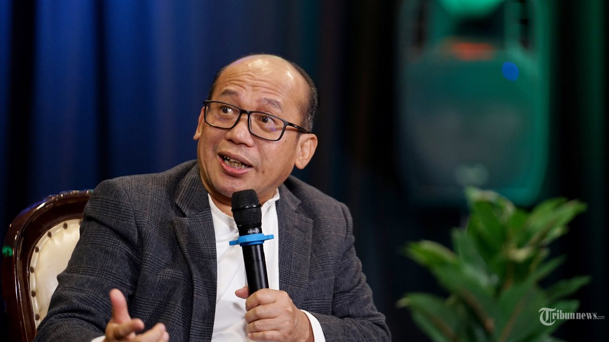 POTENSI SDA - Pakar Ekonomi keuangan Daerah dan Investasi Publik Universitas Diponegoro (Undip) Prof Harjum Muharam memberikan pemaparannya masing-masing terkait pengelolaan potensi Sumber Daya Alam (SDA) dalam Dialog Seluma Dalam Perspektif Nasional: Mengelola SDA untuk Kesejahteraan Berkelanjutan yang digelar oleh Tribun Network di Jakarta, Kamis (5/2/2026). Selain sektor agraris, kelautan, dan pariwisata, Kabupaten Seluma memiliki potensi sumber daya alam lainnya yang dapat dikembangkan secara bertanggung jawab. Pemanfaatan potensi tersebut diarahkan untuk mendukung pembangunan daerah dengan tetap menjaga keseimbangan antara pertumbuhan ekonomi dan kelestarian lingkungan. TRIBUNNEWS/LUTFI AKHMAL
